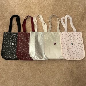 Lululemon Small Holiday Totes - Bundle of 5